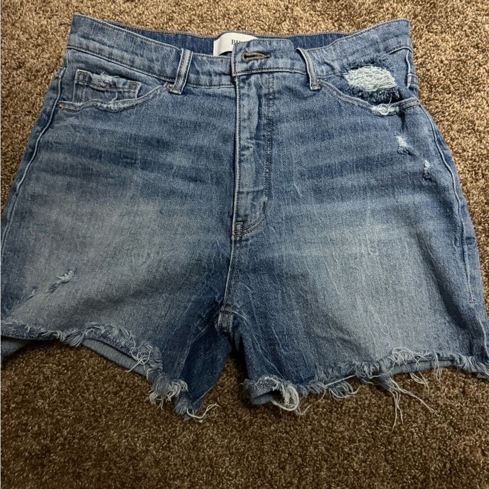 Buckle Jean shorts